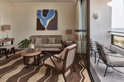 Suite Vista Jardin Vista Mar o Piscina 2 Camas individuales del hotel Seaside Palm Beach. Foto 6