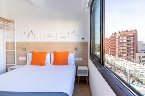 Habitación Doble Confort con vistas a la ciudad del hotel Sans. Foto 4
