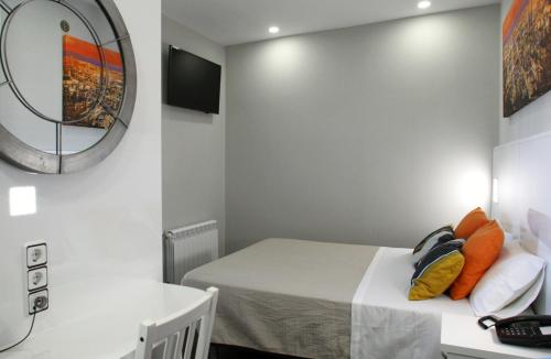 Habitación Doble Superior con bañera de hidromasaje del hotel Sans. Foto 8