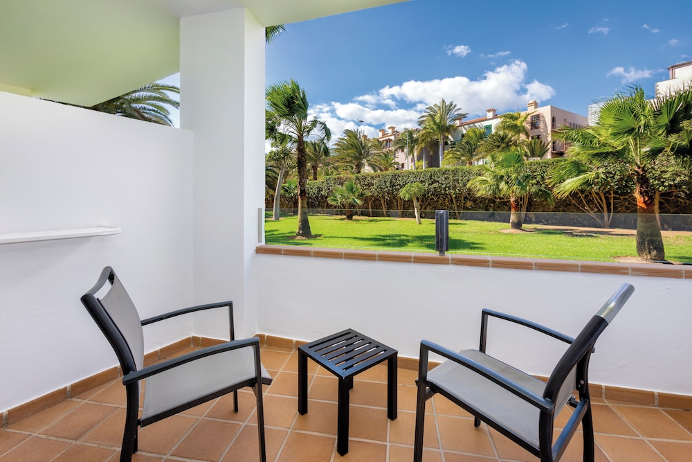 Habitación doble, balcón, vistas al jardín del hotel Riu Gran Canaria - All Inclusive. Foto 9