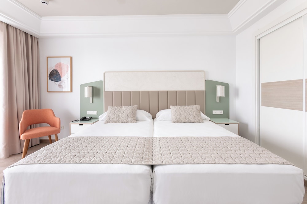 Suite, balcón, vistas al mar del hotel Riu Gran Canaria - All Inclusive. Foto 1