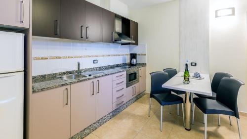 Apartamento de 1 dormitorio con terraza del hotel Villa Del Mar. Foto 4
