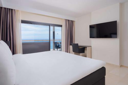 Suite- 2 Bedroom & Panoramic View del hotel Radisson Blu Resort, Gran Canaria. Foto 2