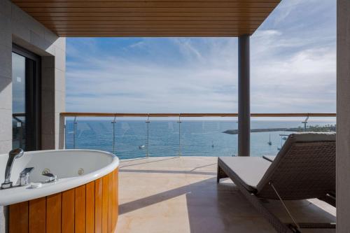 Premium Suite- 3 Bedroom & Sea View del hotel Radisson Blu Resort, Gran Canaria. Foto 4