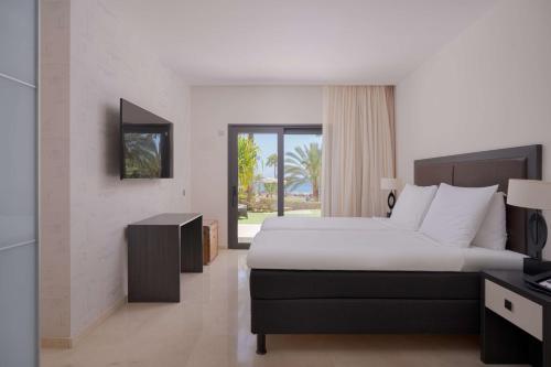 Junior Suite With Garden View del hotel Radisson Blu Resort, Gran Canaria. Foto 1