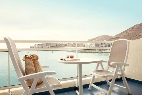 Apartamento Superior con vistas al mar del hotel Servatur Green Beach. Foto 9