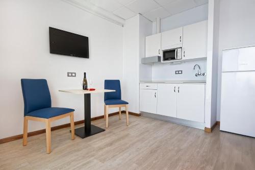 Apartamento Superior con vistas al mar en la planta alta del hotel Servatur Green Beach. Foto 5