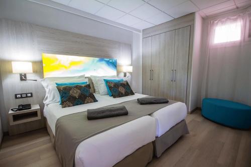 Apartamento con terraza en la planta baja del hotel Servatur Green Beach