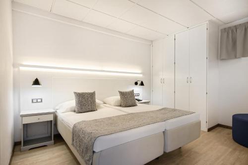 Apartamento Superior con terraza en la planta baja del hotel Servatur Green Beach