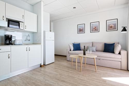 Apartamento Superior con vistas al mar en la planta alta del hotel Servatur Green Beach. Foto 4