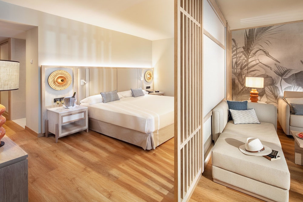 Habitación ejecutiva, balcón, vistas al mar del hotel Taurito Princess - All Inclusive