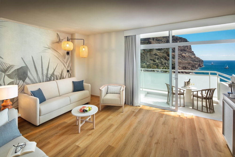 Habitación ejecutiva, balcón, vistas al mar del hotel Taurito Princess - All Inclusive. Foto 1