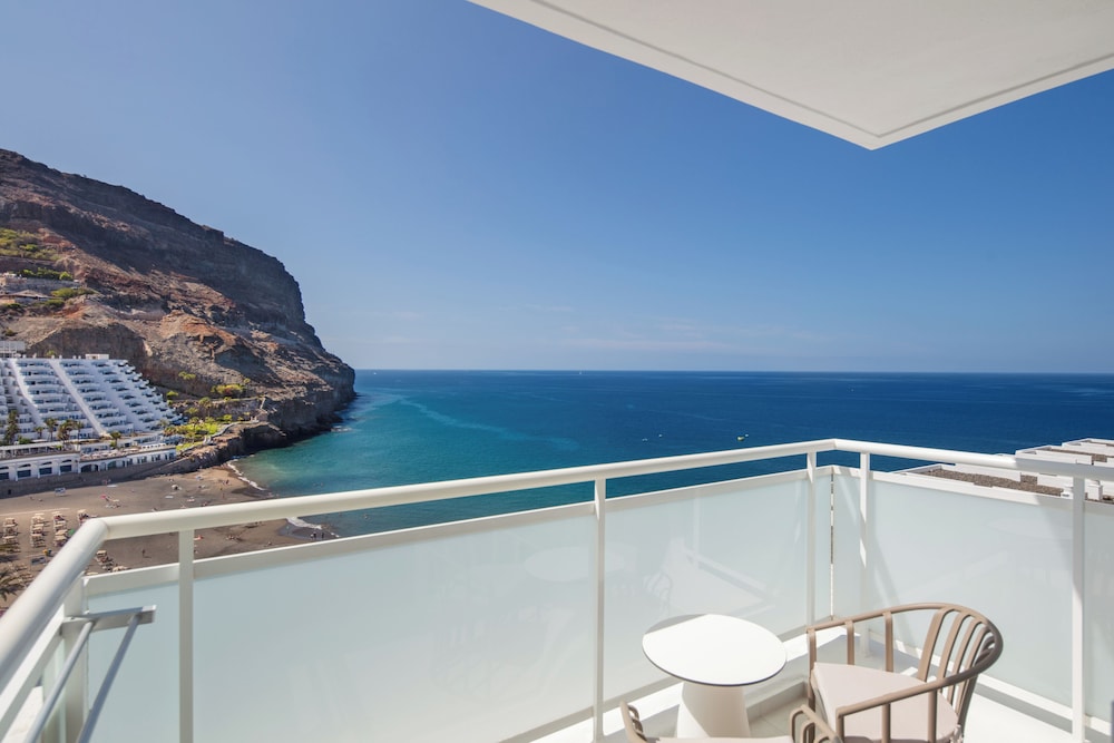 Habitación ejecutiva, balcón, vistas al mar del hotel Taurito Princess - All Inclusive. Foto 2