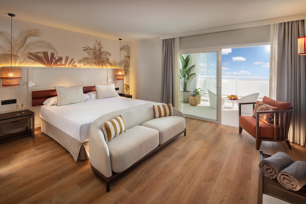 Suite, balcón, vistas al mar del hotel Taurito Princess - All Inclusive