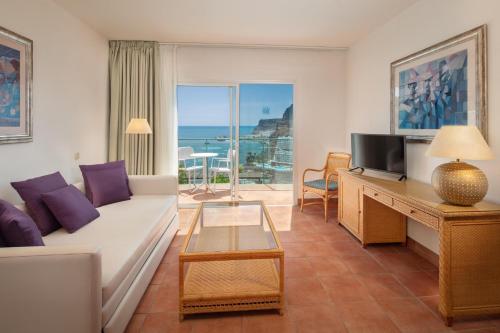 Suite Vista Mar Lujo Balcón o Terraza del hotel Mogan Princess and Beach Club. Foto 3