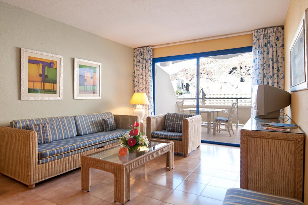 Habitación familiar del hotel LIVVO Lago Taurito & Aquapark. Foto 1