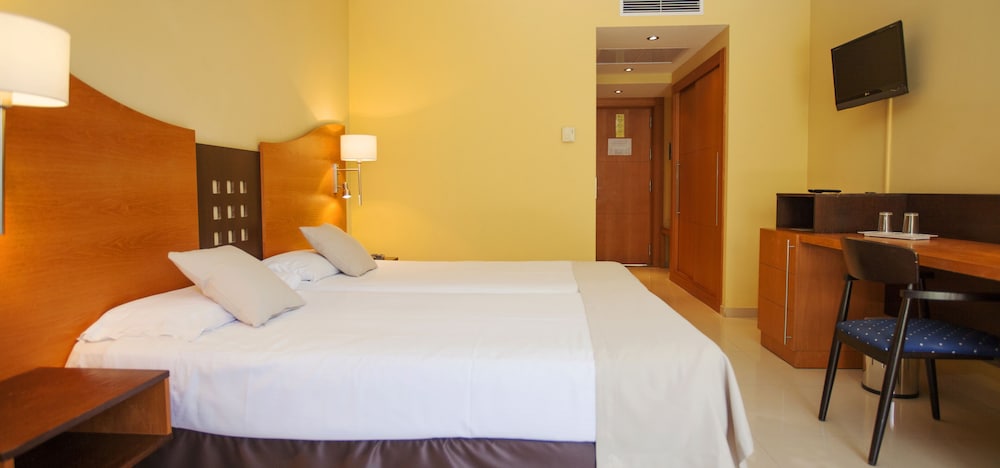 Habitación estándar doble, vistas al jardín (Aquapark Access) del hotel LIVVO Costa Taurito & Aquapark. Foto 1