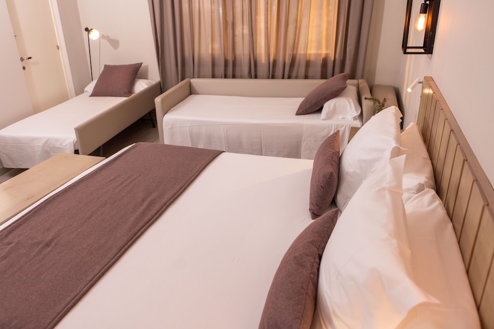 Habitación cuádruple Superior Agradable del hotel Rvhotels Broquetas Spa Termal