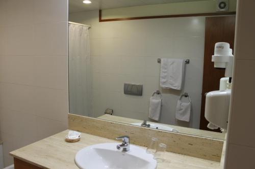 Habitación Doble - 2 camas del hotel Flora Parc. Foto 1