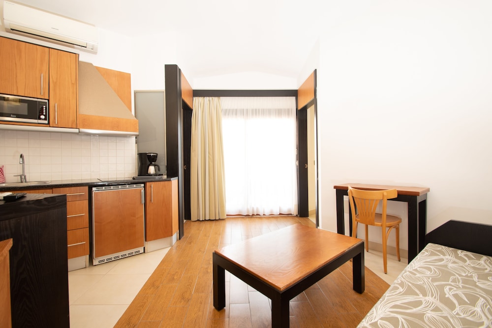 Bungalow, 1 habitación del hotel Hl Miraflor Suites. Foto 3