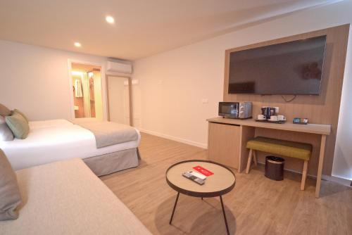 Estudio Superior del hotel Hl Miraflor Suites. Foto 2