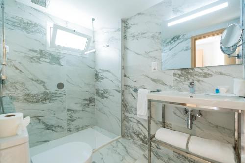 Suite Junior del hotel Hl Rondo. Foto 10