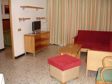 Apartamento 2 habitaciones del hotel Los Ficus. Foto 3