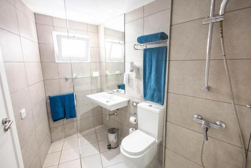 Habitación Doble con vistas a la piscina del hotel Servatur Playa Bonita. Foto 4