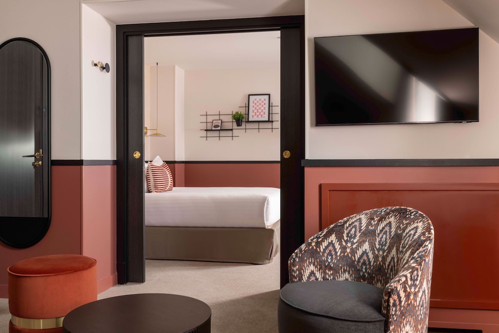 Suite del hotel Grand Cœur Latin. Foto 3