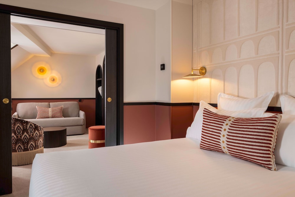 Suite del hotel Grand Cœur Latin. Foto 5