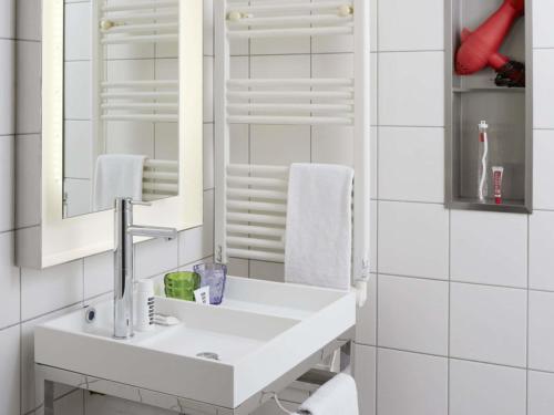 MEDIUM MAMA Double Room with Terrace del hotel Mama Shelter Paris East. Foto 1