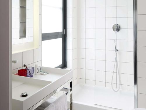 MEDIUM MAMA Double Room with Terrace del hotel Mama Shelter Paris East. Foto 3