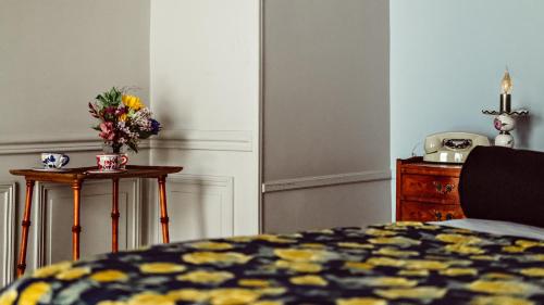 Habitación Doble Deluxe adaptada para personas con movilidad reducida del hotel Maison Saintonge. Foto 6