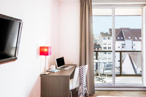 Estudio Superior con balcón del hotel Adagio Access Strasbourg Petite France. Foto 9