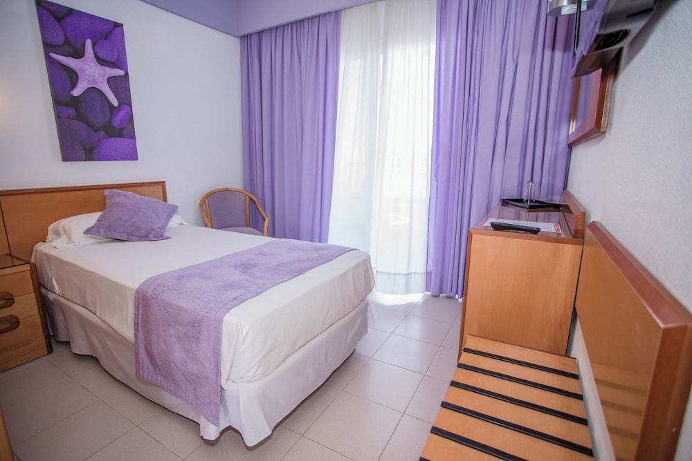 Habitación individual clásica, balcón del hotel Servatur Don Miguel - Adults Only. Foto 2