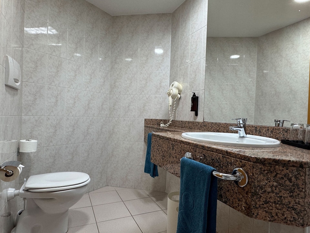 Habitación clásica doble, balcón del hotel Servatur Don Miguel - Adults Only. Foto 9