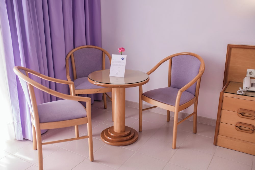 Habitación triple clásica, balcón del hotel Servatur Don Miguel - Adults Only