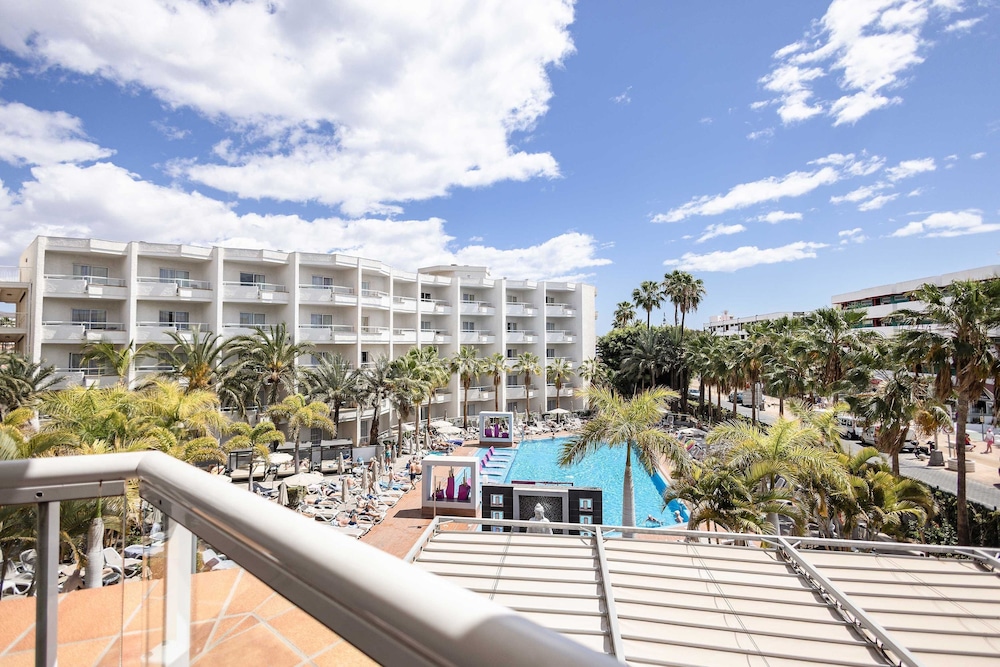 Habitación doble superior, vistas a la piscina del hotel Servatur Don Miguel - Adults Only. Foto 18