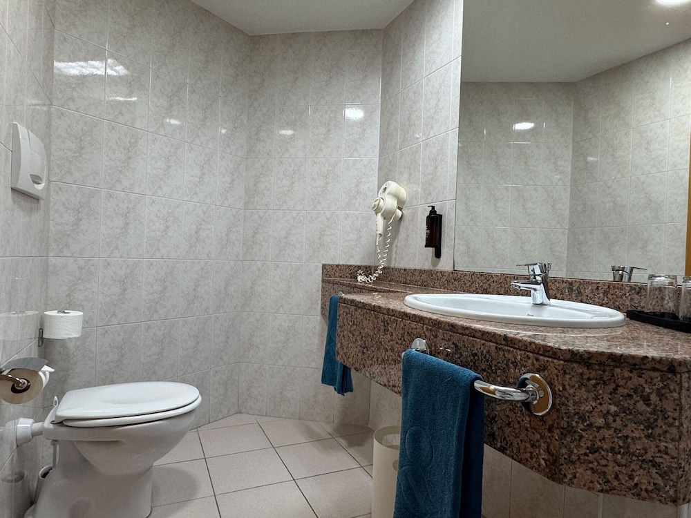 Suite superior del hotel Servatur Don Miguel - Adults Only. Foto 15