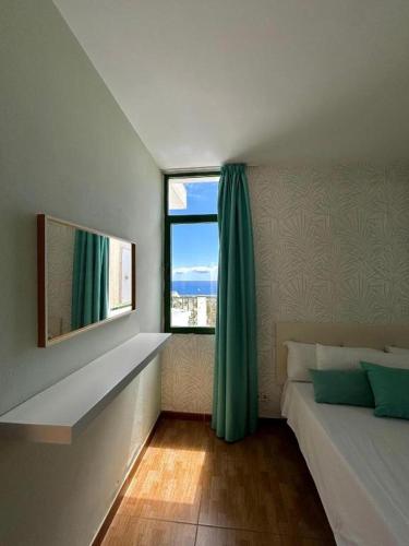Apartamento con vistas y balcón del hotel Apartamentos Halley. Foto 7