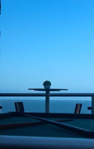 Apartamento con vistas a la piscina del hotel Apartamentos Halley. Foto 1