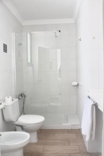 Apartamento con vistas a la piscina del hotel Apartamentos Halley. Foto 3