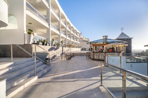 Apartamento de 1 dormitorio con vistas parciales al mar del hotel Altair. Foto 2