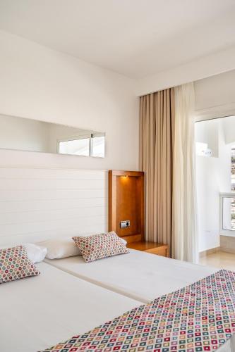 Apartamento de 1 dormitorio con vistas parciales al mar del hotel Altair. Foto 13