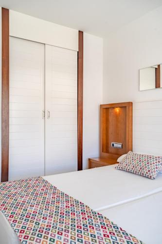 Apartamento de 1 dormitorio con vistas parciales al mar del hotel Altair. Foto 38