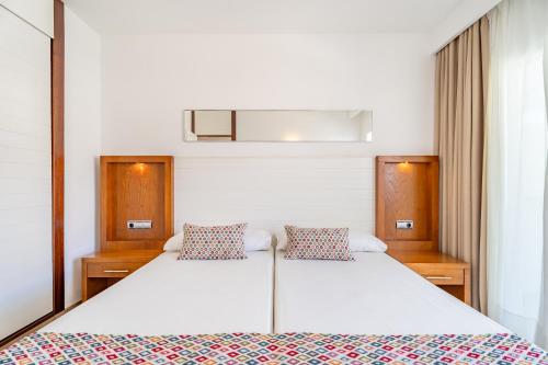 Apartamento de 1 dormitorio con vistas parciales al mar del hotel Altair. Foto 52