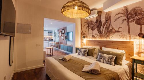 Apartamento con bañera de hidromasaje del hotel Sunset Suites by Bull Hotels. Foto 1