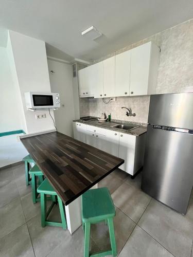 Apartamento de 1 dormitorio con vistas a la piscina del hotel Apartamentos Florida Gran Canaria. Foto 6