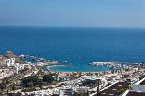 Apartamento de 1 dormitorio con vistas a la piscina del hotel Apartamentos Florida Gran Canaria. Foto 7