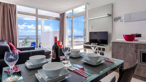 Apartamento Superior de 1 dormitorio con vistas al mar del hotel Bahía Blanca. Foto 19